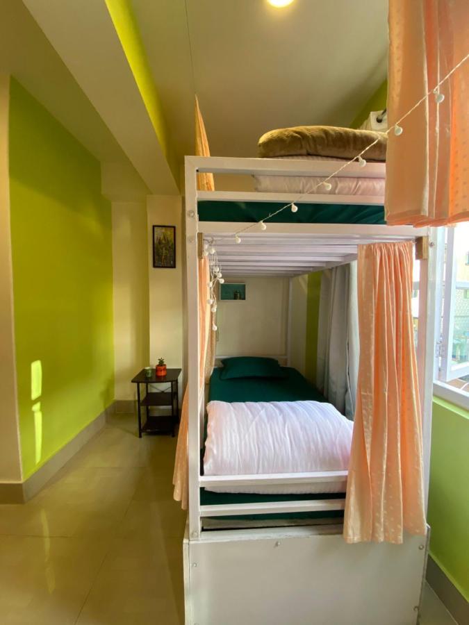 Хостел Tag Along Backpackers Гангток Экстерьер фото