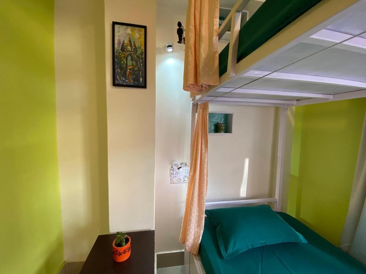 Хостел Tag Along Backpackers Гангток Экстерьер фото
